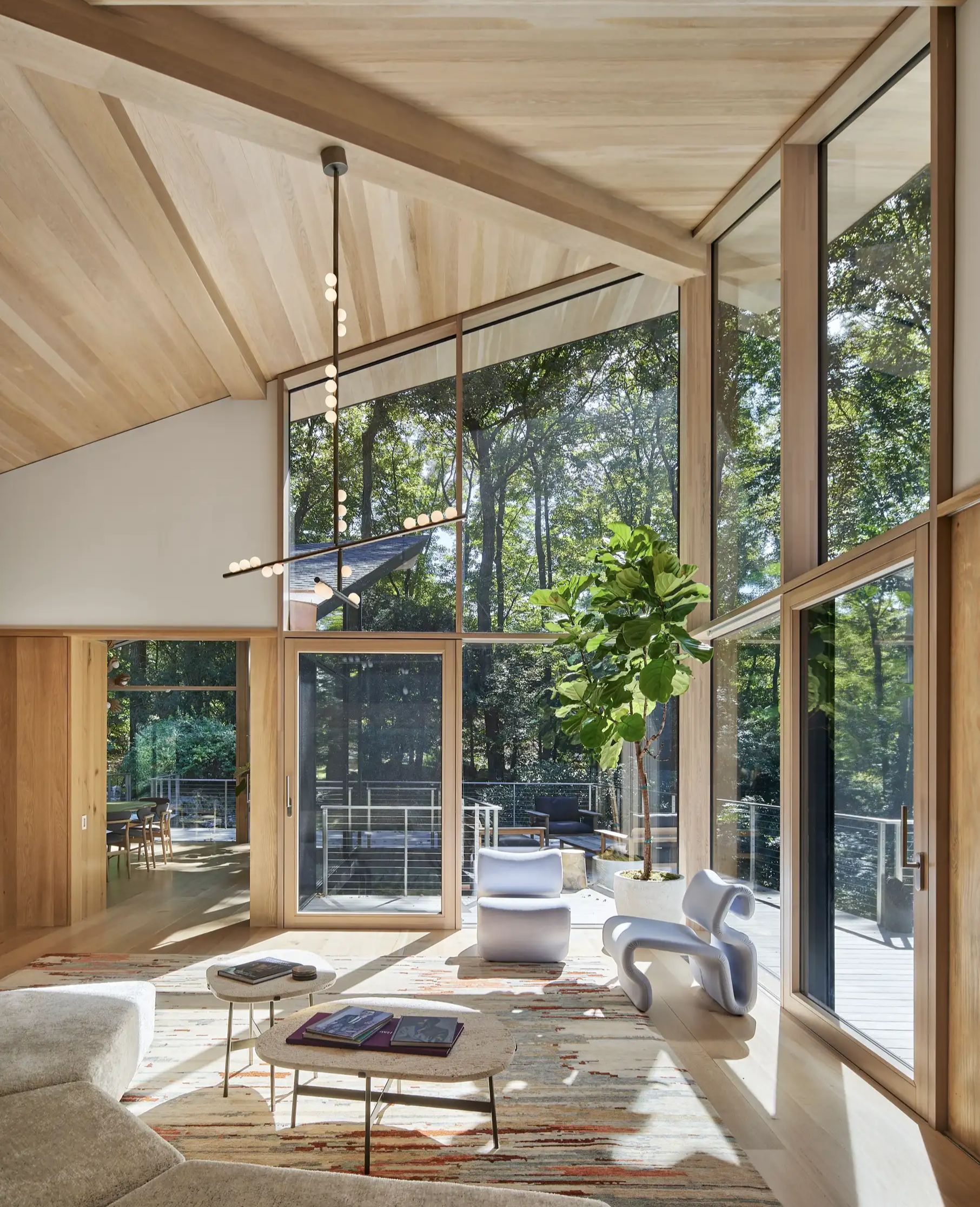 Ngôi nhà ẩn giấu, GOA