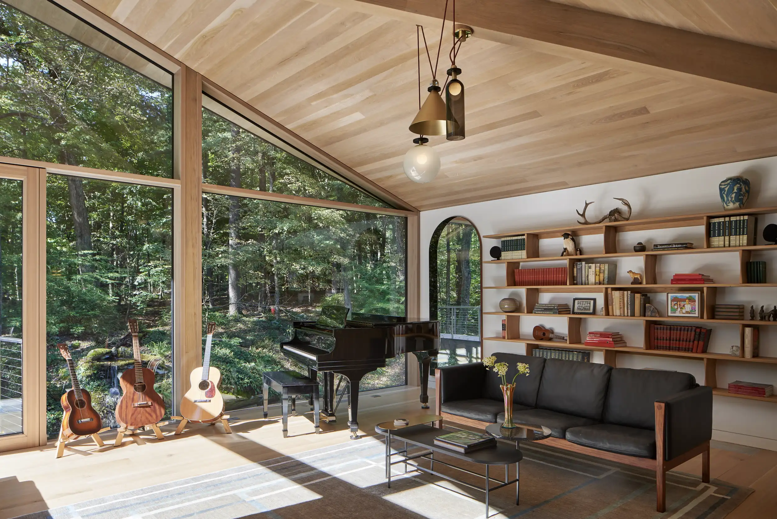 Ngôi nhà ẩn giấu, GOA