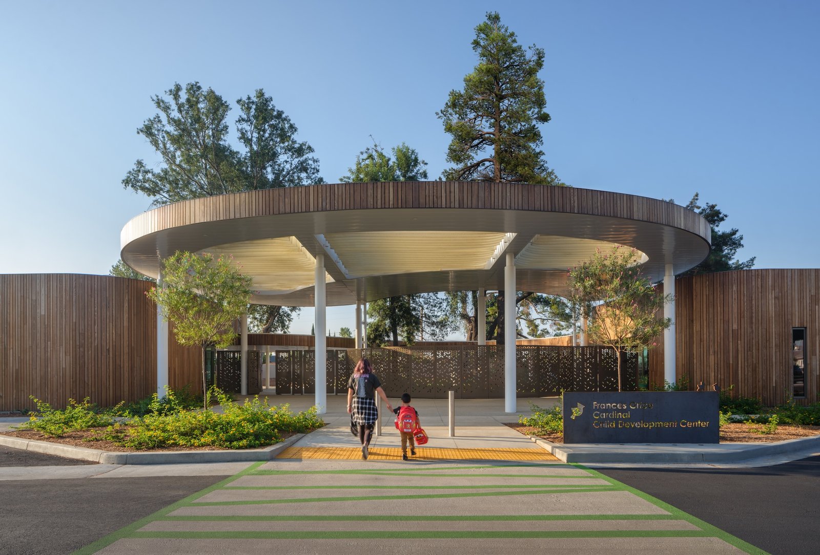 Trung tâm phát triển tuổi thơ Cardinal