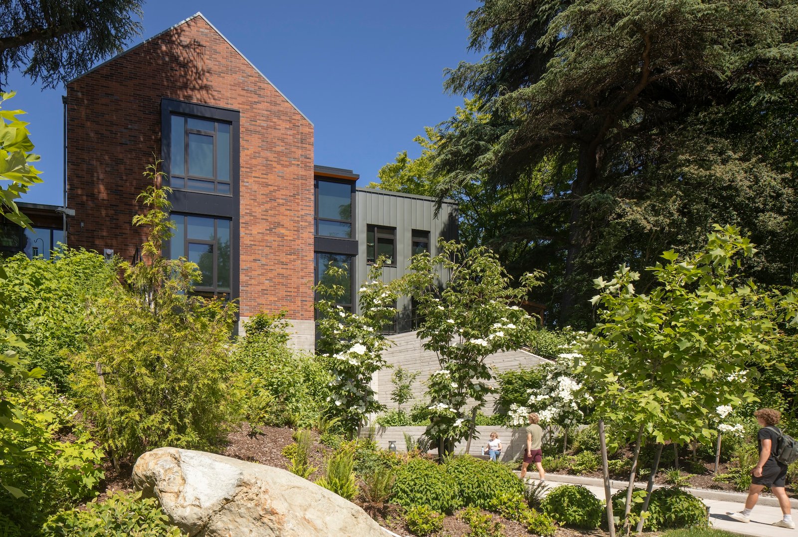 Trường trung học mới, trường Bush