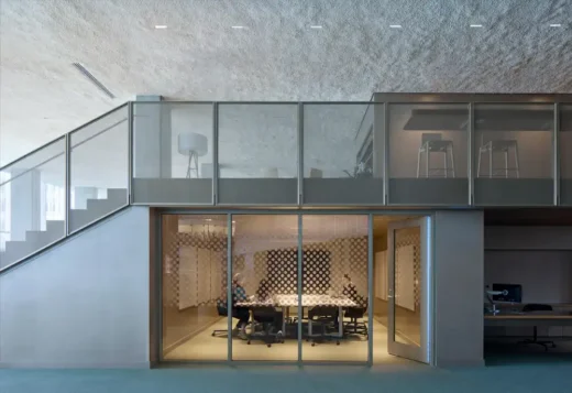 Trung tâm Sanaaq Montréal Canada