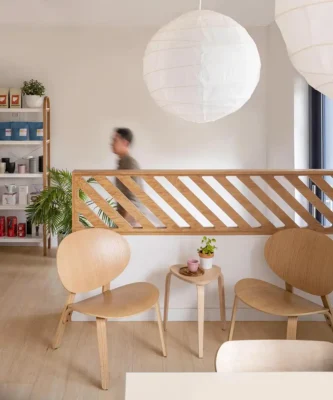 Cà phê Lion Toronto Ontario Quán cà phê