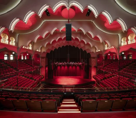 Thính phòng biểu diễn nghệ thuật Massey Hall Toronto