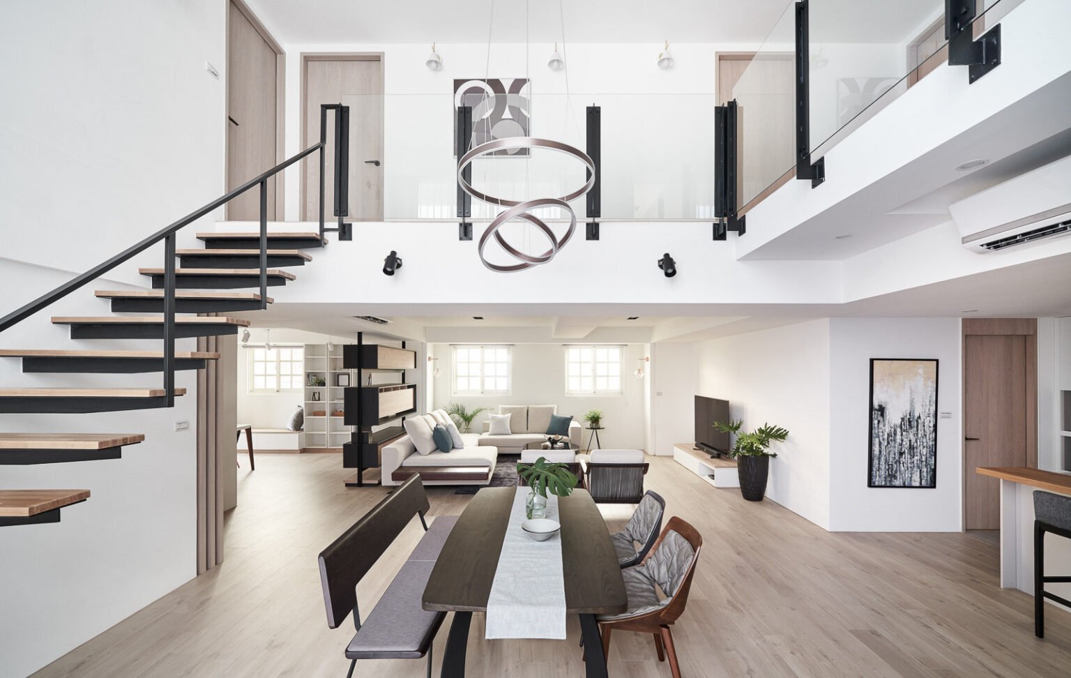 nhà cấp 4 gác lửng mái Nhật