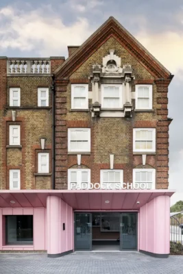 Trường Paddock ở tòa nhà Tooting, London, Vương quốc Anh