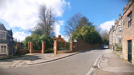 Thiết kế biệt thự lớn Branch Hill House Hampstead