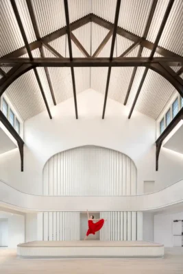 Khu phức hợp Nhà thờ Butterfly + First Baptist Vancouver, BC