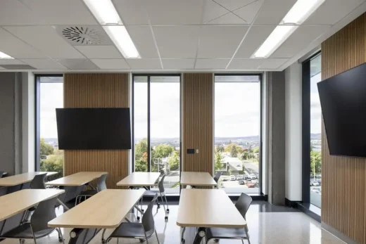 Nhà giáo dục y tế Đại học Laval