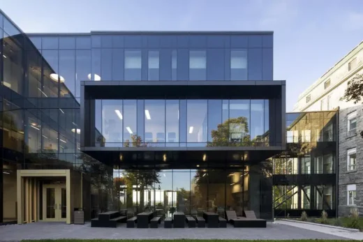 Nhà giáo dục y tế Đại học Laval