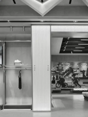 Cửa hàng DESCENTE Concept ở 77 Cửa hàng Hàng Châu Trung Quốc