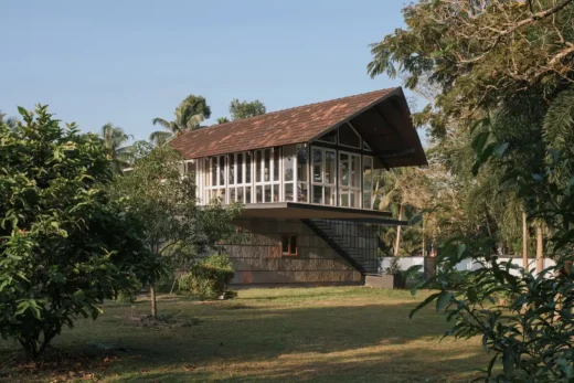 Nhà Quad, công trình đúc hẫng Kerala