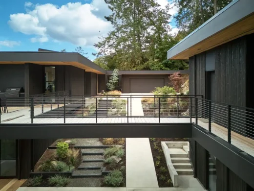 Layer House Khu dân cư Willis Point British Columbia