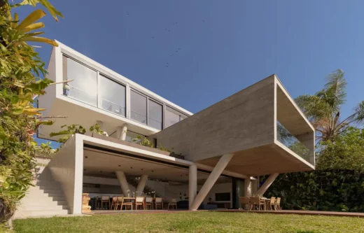 Lua House Minas Gerais, tài sản ở Brazil