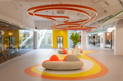 Thiết kế nội thất trung tâm mua sắm MaxCity Budapest của Karim Rashid