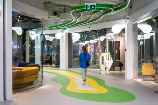 Thiết kế nội thất trung tâm mua sắm MaxCity Budapest của Karim Rashid