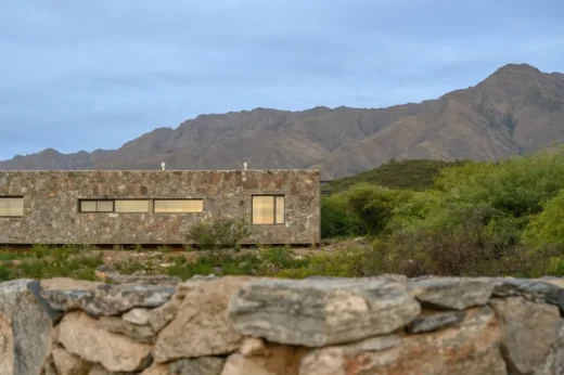 Nhà đá treo Yacanto Cordoba Argentina