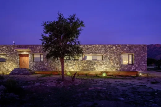 Nhà đá treo Yacanto Argentina