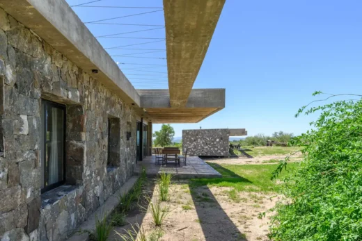 Nhà đá treo Yacanto Argentina