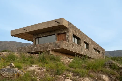 Nhà đá treo Yacanto Cordoba