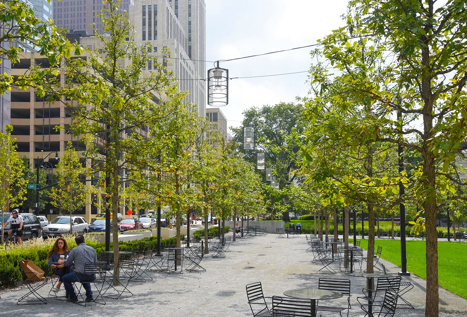 TRUNG TÂM CHÍNH PHỦ COLEMAN 10.jpg