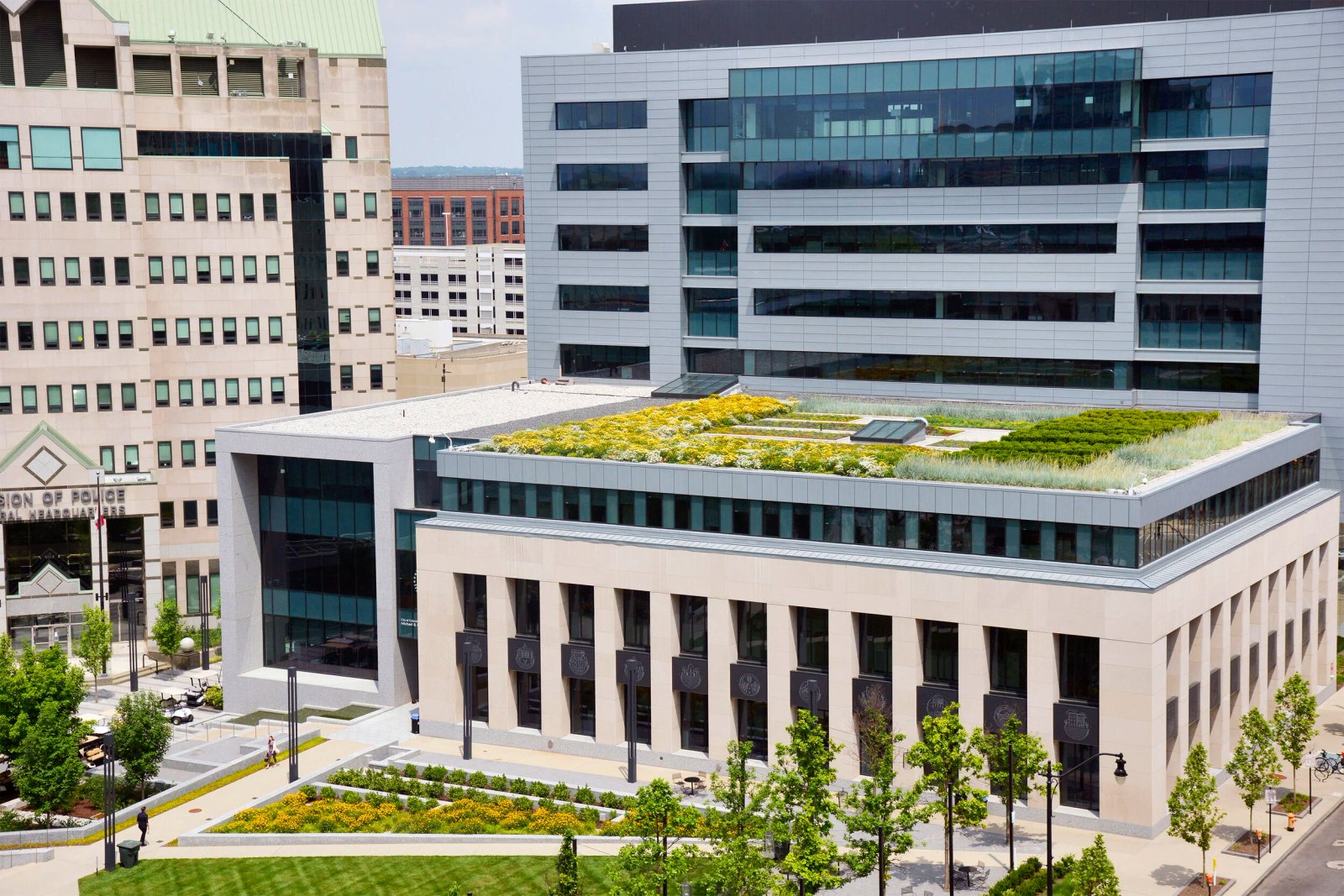 TRUNG TÂM CHÍNH PHỦ COLEMAN 17.jpg