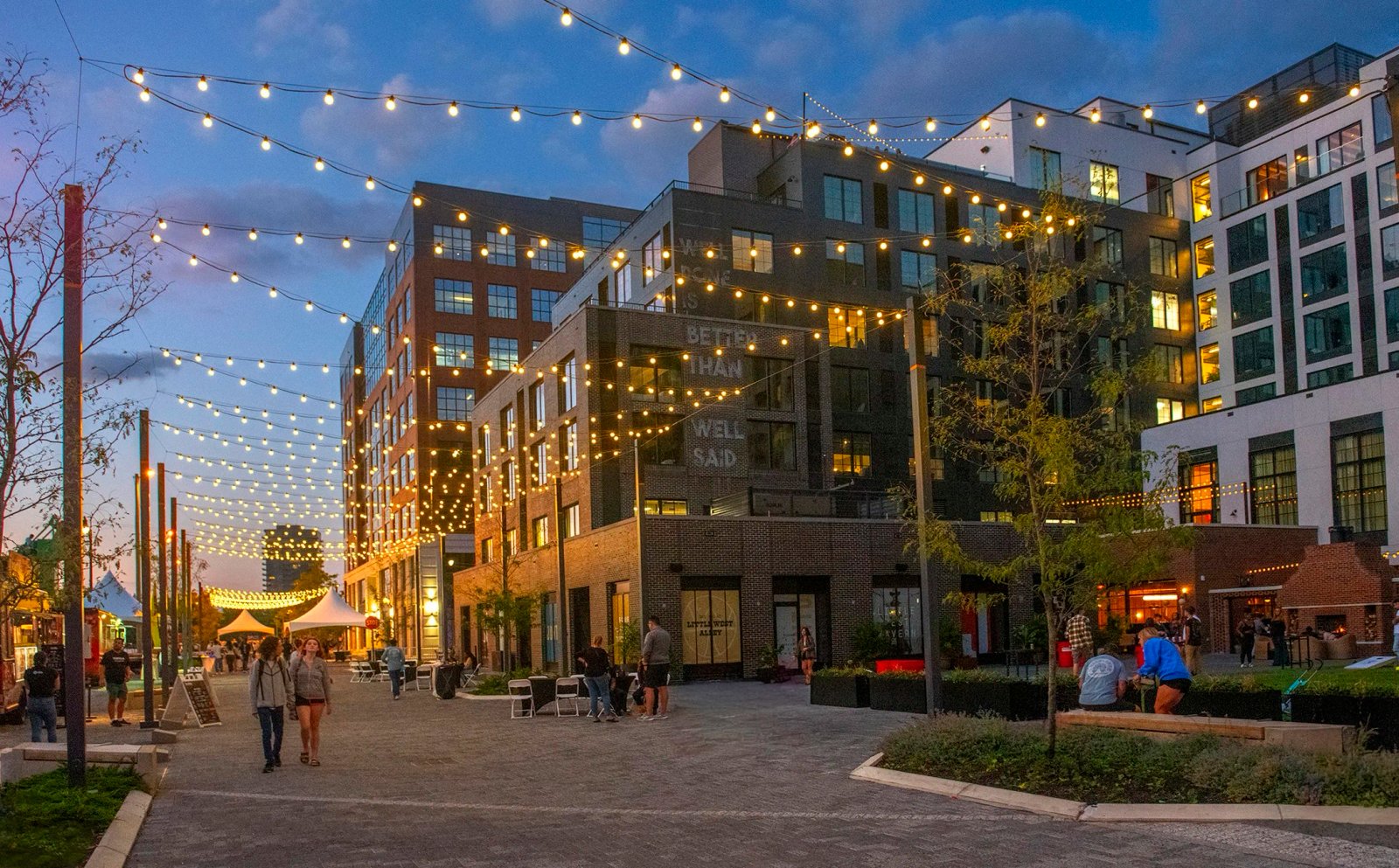 Đường phố công-tư ở bán đảo