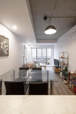 Kiến trúc hỗn hợp Franky Quebec City Canada