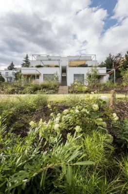 Cặp song sinh bậc thang Krc Nad Obci I Praha Cộng hòa Séc