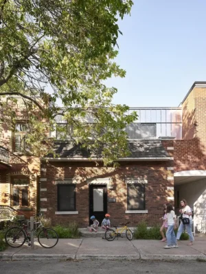 ShoeBox CHB Petit Laurier Montréal Canada