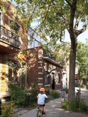 ShoeBox CHB Petit Laurier Montréal Canada