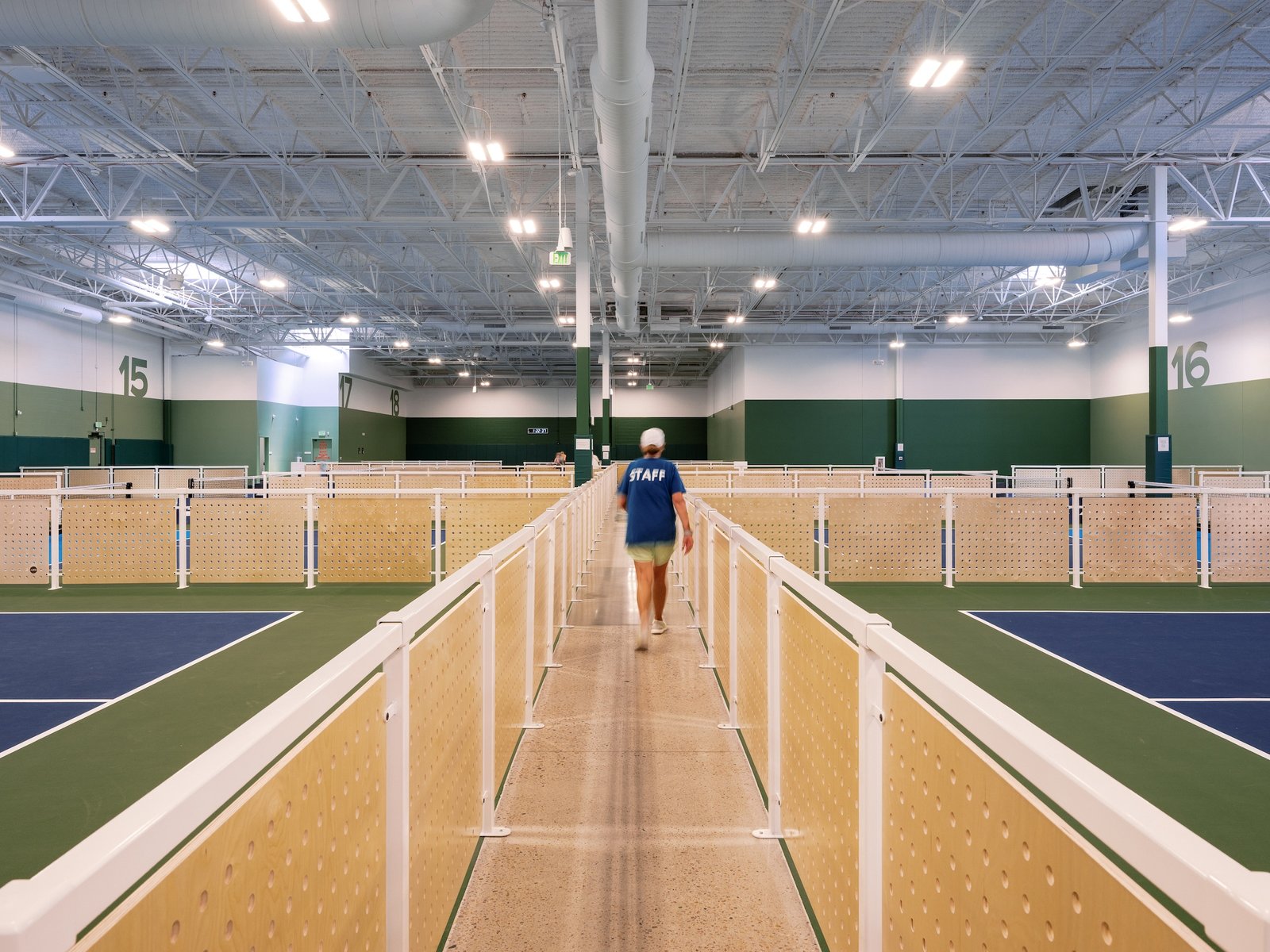 Hình ảnh sân bóng ném Relish