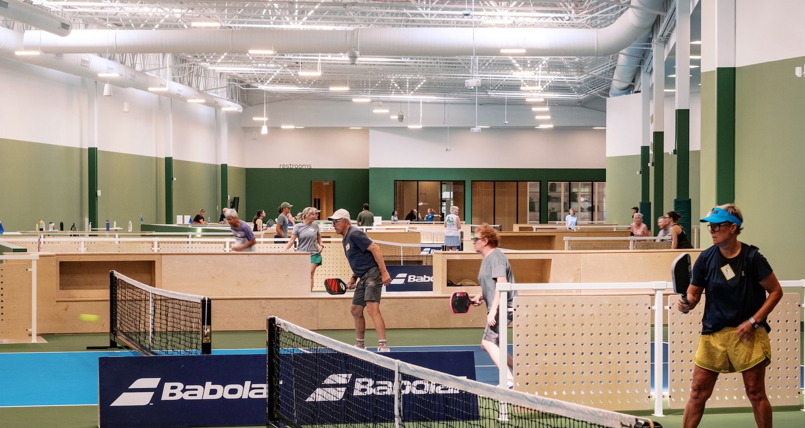 Hình ảnh sân bóng ném Relish