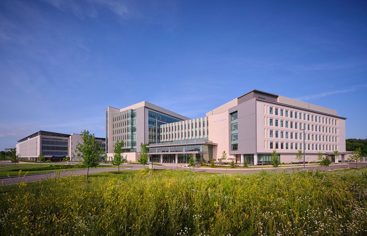 Trung tâm Y tế UW Heath Eastpark