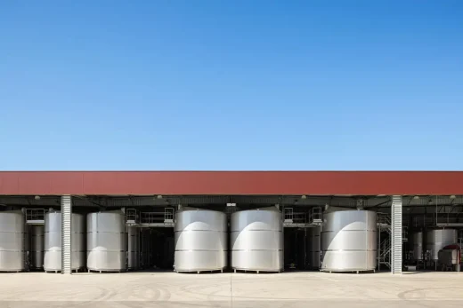 Hầm rượu vang Borges Sabrosa phía bắc Bồ Đào Nha