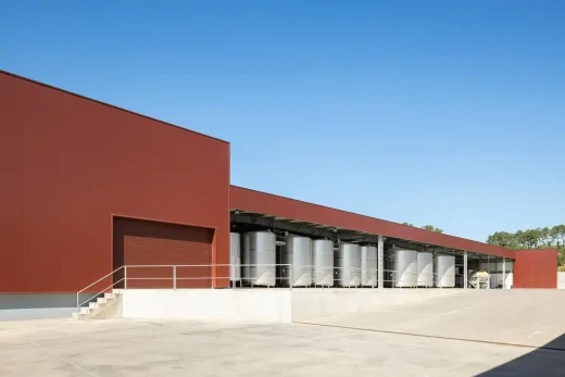 Hầm rượu vang Borges Sabrosa phía bắc Bồ Đào Nha