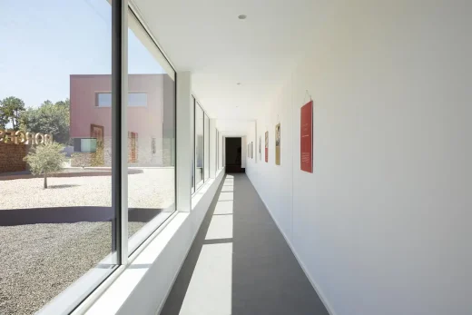 Hầm rượu vang Borges Sabrosa miền bắc Bồ Đào Nha