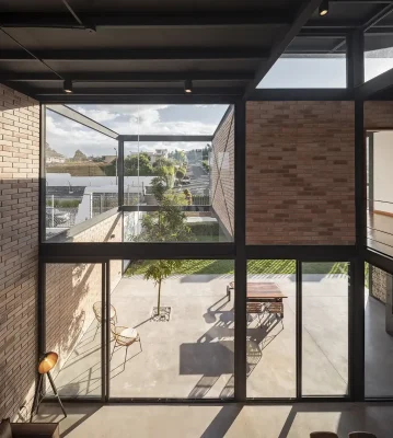 Nhà bia Quito Ecuador