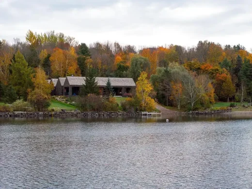 Ngôi nhà trên hồ Magog Quebec