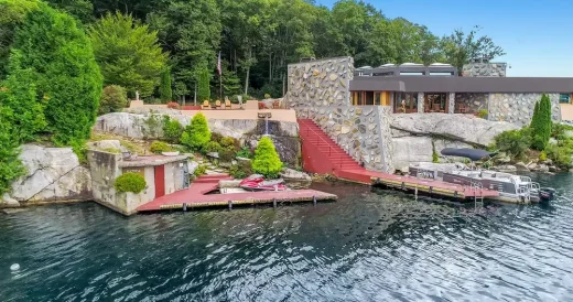 Nhà Massaro, Hồ Mahopac Bang New York