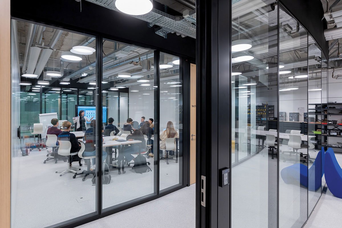 Philo tại Viện Le Rosey