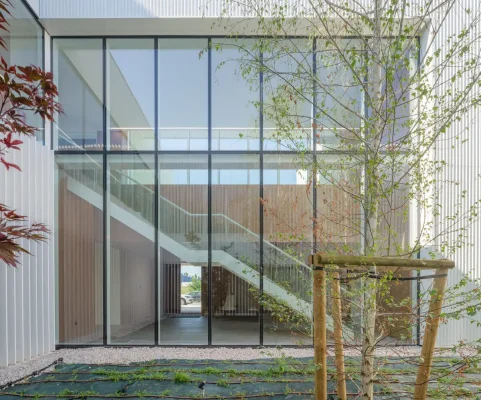 Trung tâm đổi mới ngũ cốc Tòa nhà thương mại Navarra Tây Ban Nha