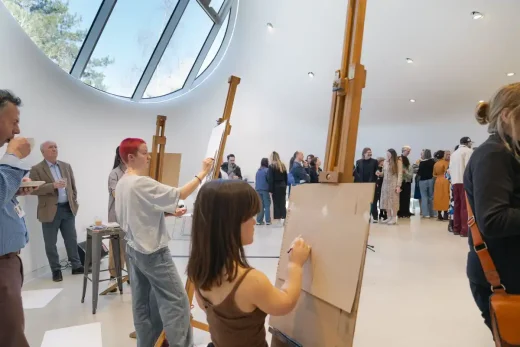 Xưởng vẽ tại tác phẩm nghệ thuật của Đại học Nghệ thuật Bournemouth 2026