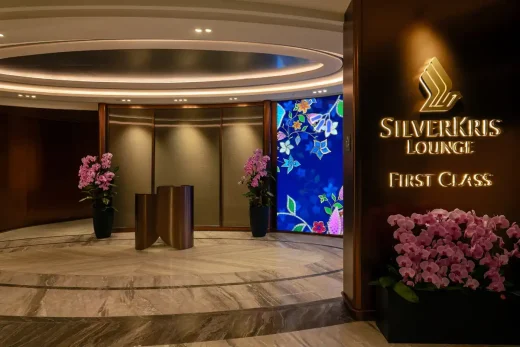 Lối vào Phòng chờ Silverkris Hạng Nhất Sân bay Changi Singapore