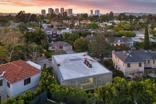 Ngôi nhà tình yêu Cresta Drive LA USA