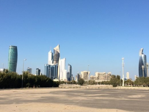 Tháp Sharq từ Tây Nam