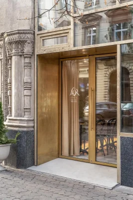 L'OR Boutique Cafe Lviv Ukraine phát triển nội thất