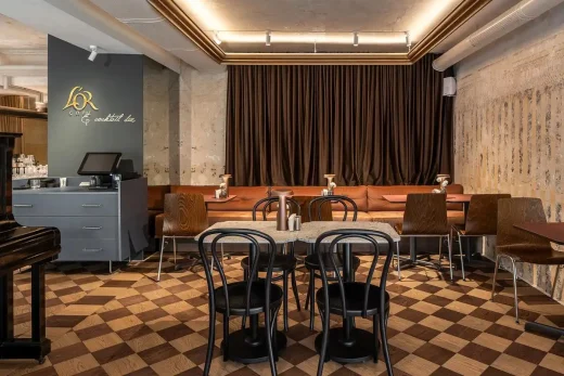 L'OR Boutique Cafe Lviv Ukraine phát triển thương mại