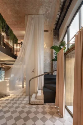 L'OR Boutique Cafe Lviv Ukraine phát triển kiến trúc