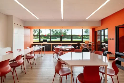 Lớp học âm nhạc tại dự án trường học The Western Academy of Beijing