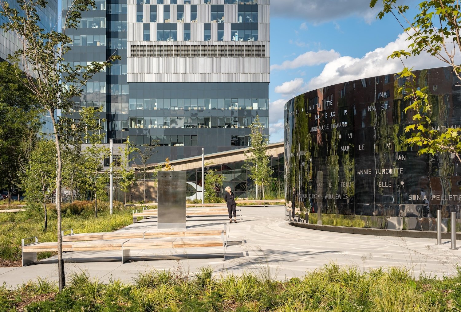 Quảng trường Montréalaises